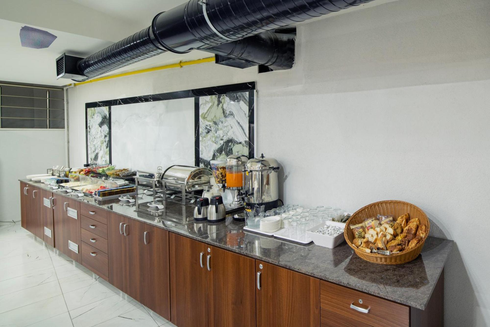 Istanbul Efes Hotel Luaran gambar